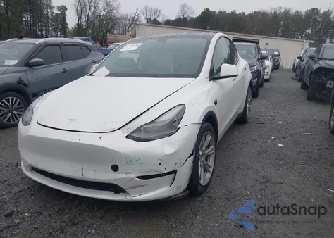 2022 Tesla Model Y Long Range Dual Motor All-Wheel Drive z USA, uszkodzony, nr VIN 7SAYGDEE7NF537535